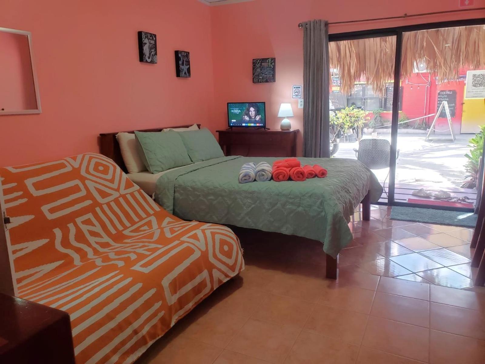 Beach Club Condos At Popeyes Caye Caulker Luaran gambar