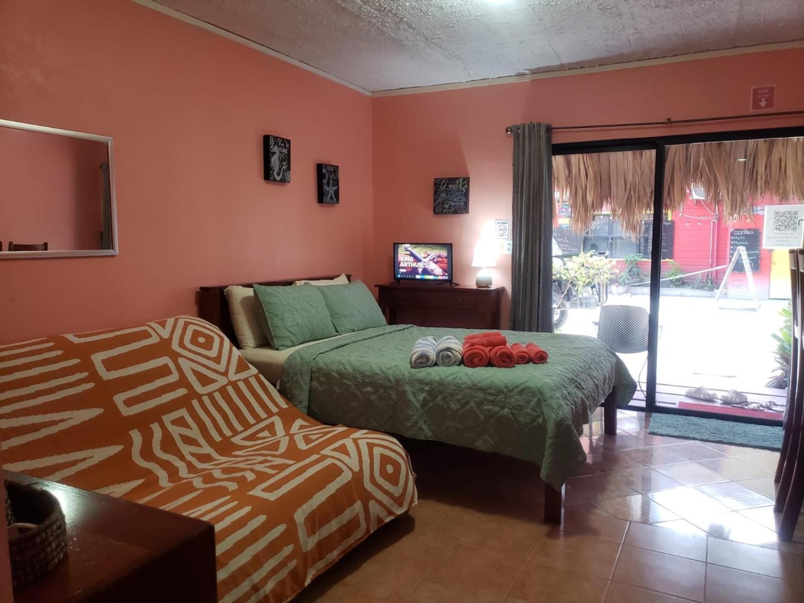 Beach Club Condos At Popeyes Caye Caulker Luaran gambar