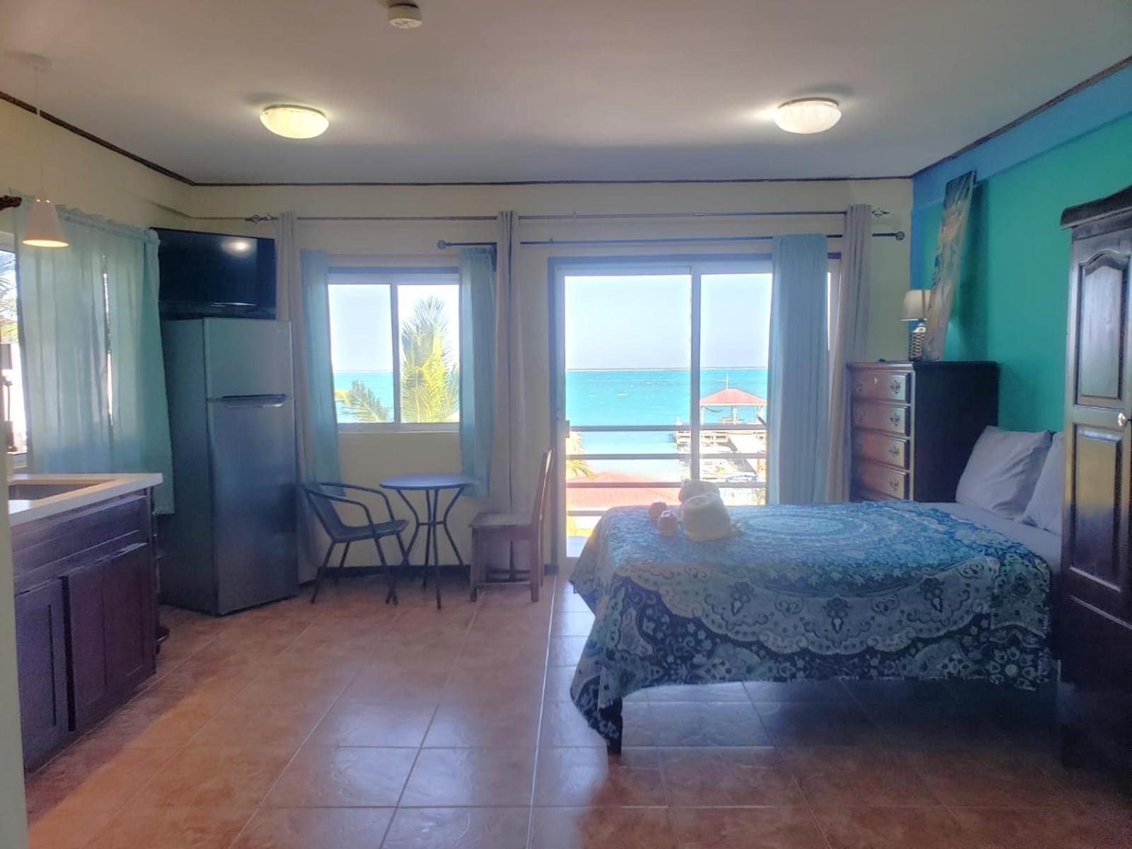 Beach Club Condos At Popeyes Caye Caulker Luaran gambar
